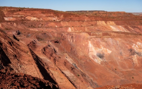 Active,Deep,Pit,Of,Red,Iron,Ore,Mine,In,Pilbara