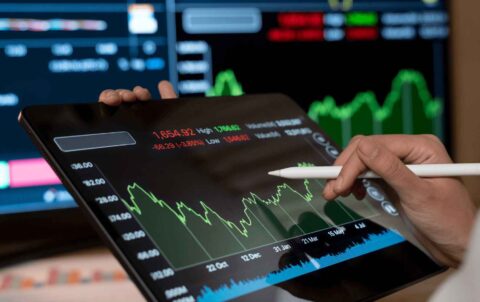 T16277_Blog-post-on-24-hour-trading-in-equities-markets_Featured-Image (1)